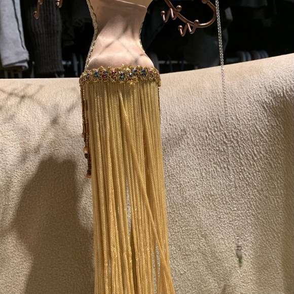 🍒Small Mannequin Doll Rack. Suitable for Necklace , Earrings and Rings. - Picture 3 of 6